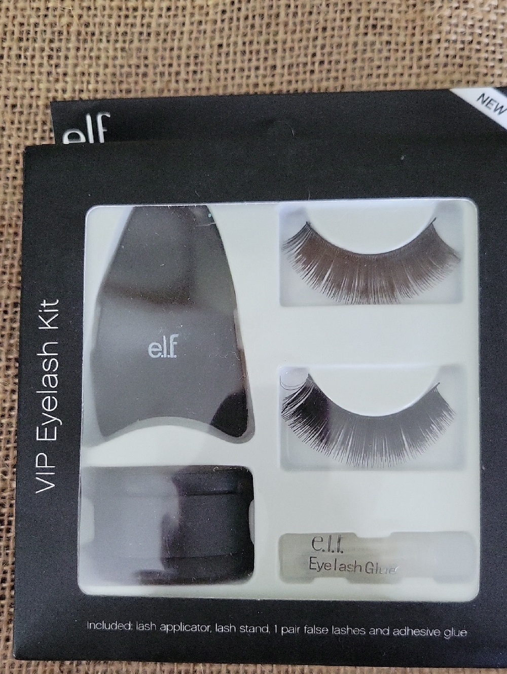 e.l.f. VIP Eyelash Kit with Black Lash Applicator and Brown Lashes
